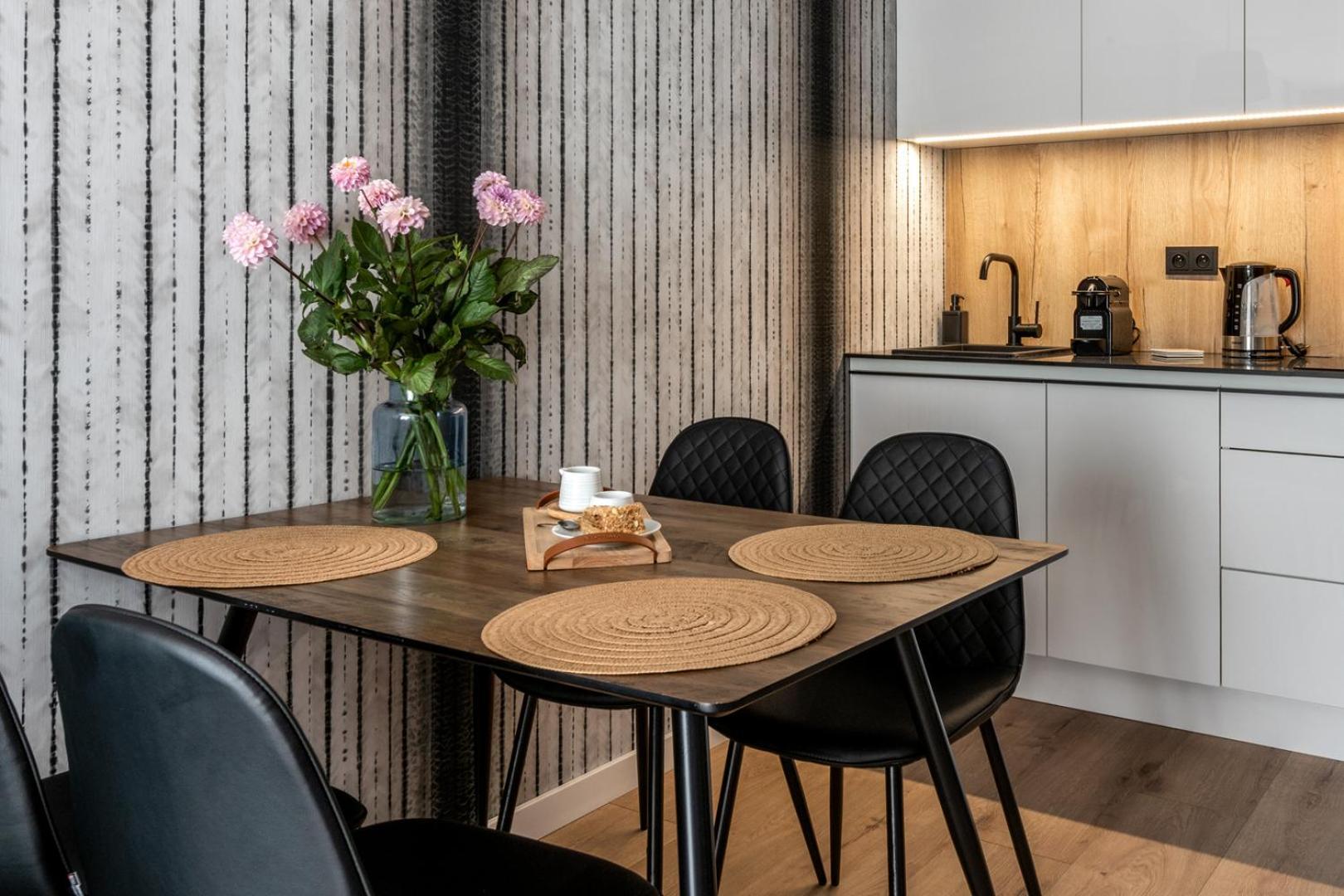 Inpoint Drive Inn - Stay&Park Free Krakow Room photo